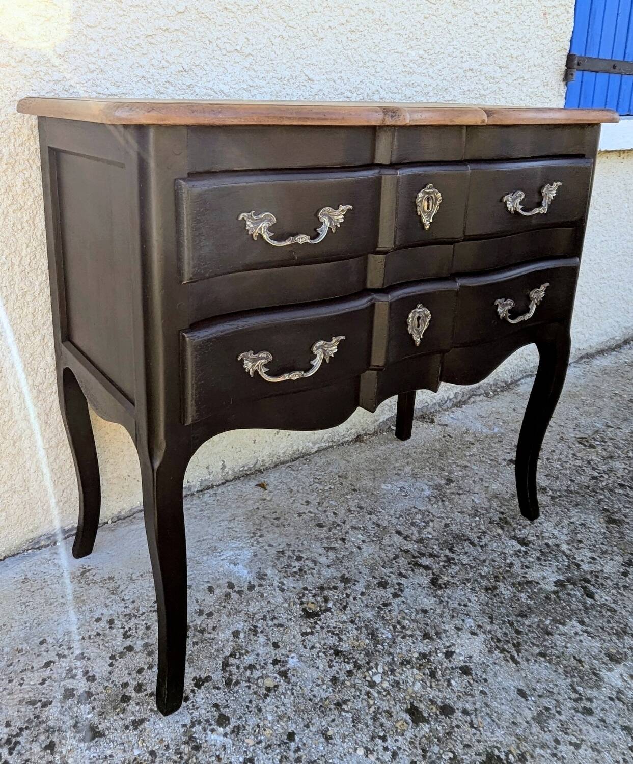 Louis XV Shabby Patina Jumping Commode