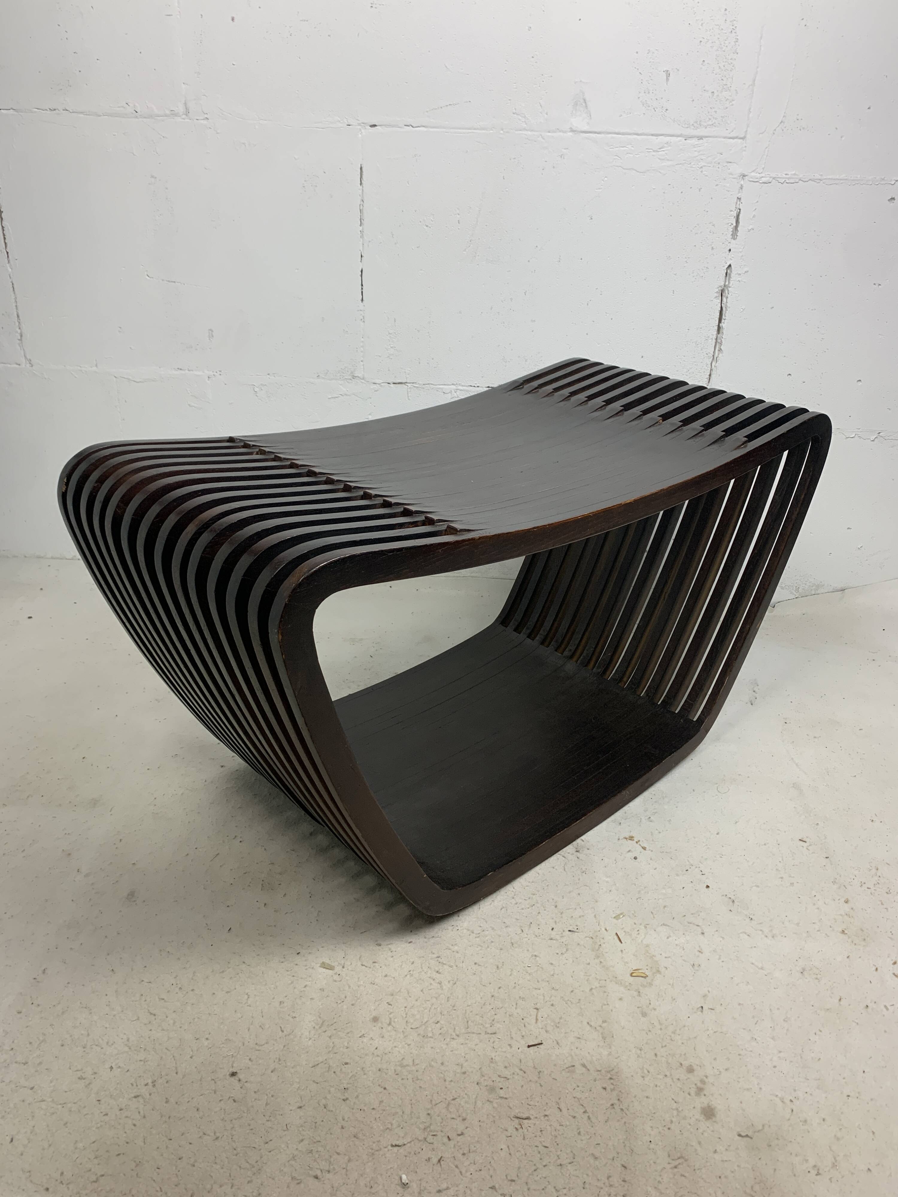 Post modern Dutch slatted wooden wavy curvy bench or  coffee table, 1970s