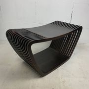 Banc ou table basse à lattes en bois ondulé et courbé, style néerlandais post-moderne, années 1970