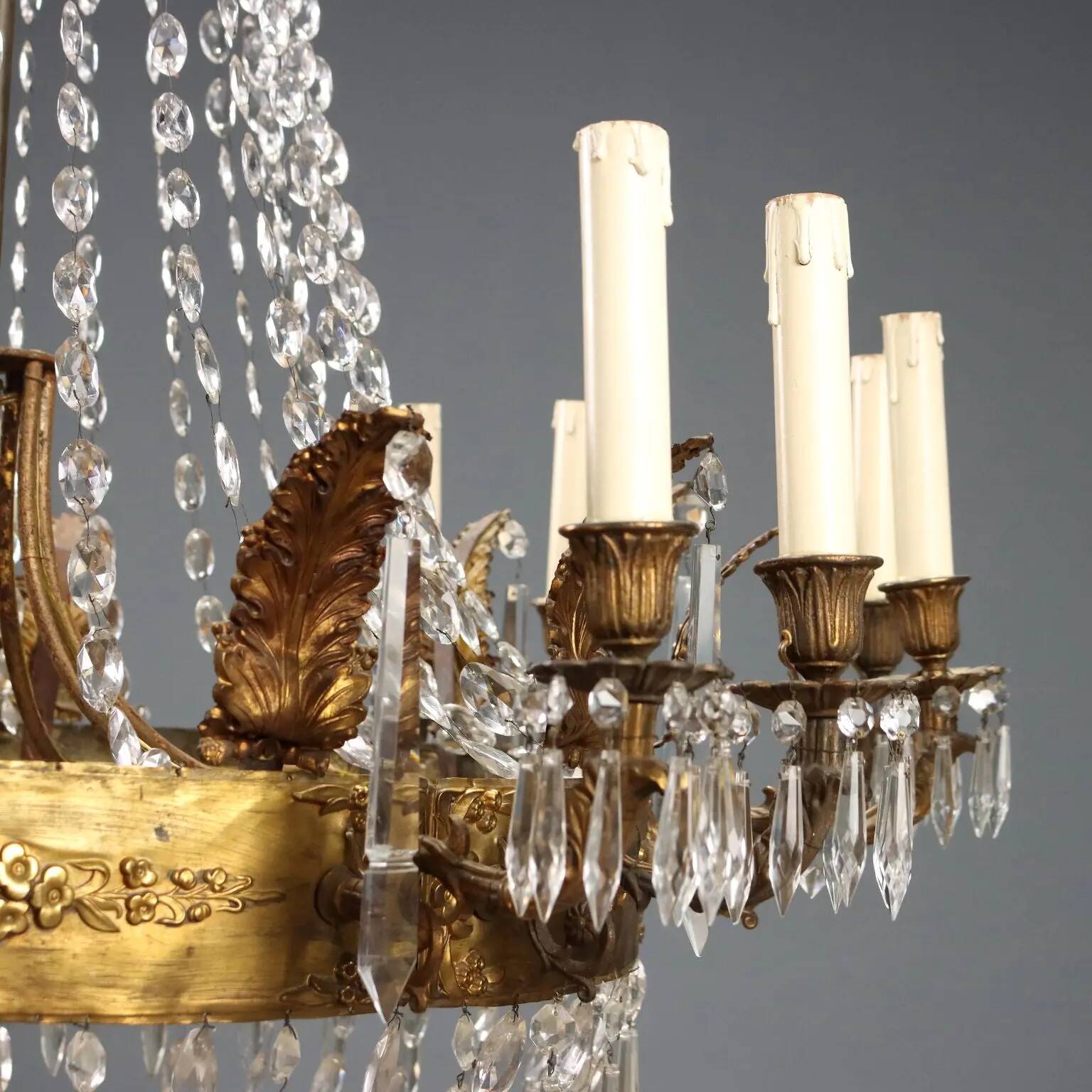Lustre ancien en forme de ballon en métal doré et verre, XIXe siècle