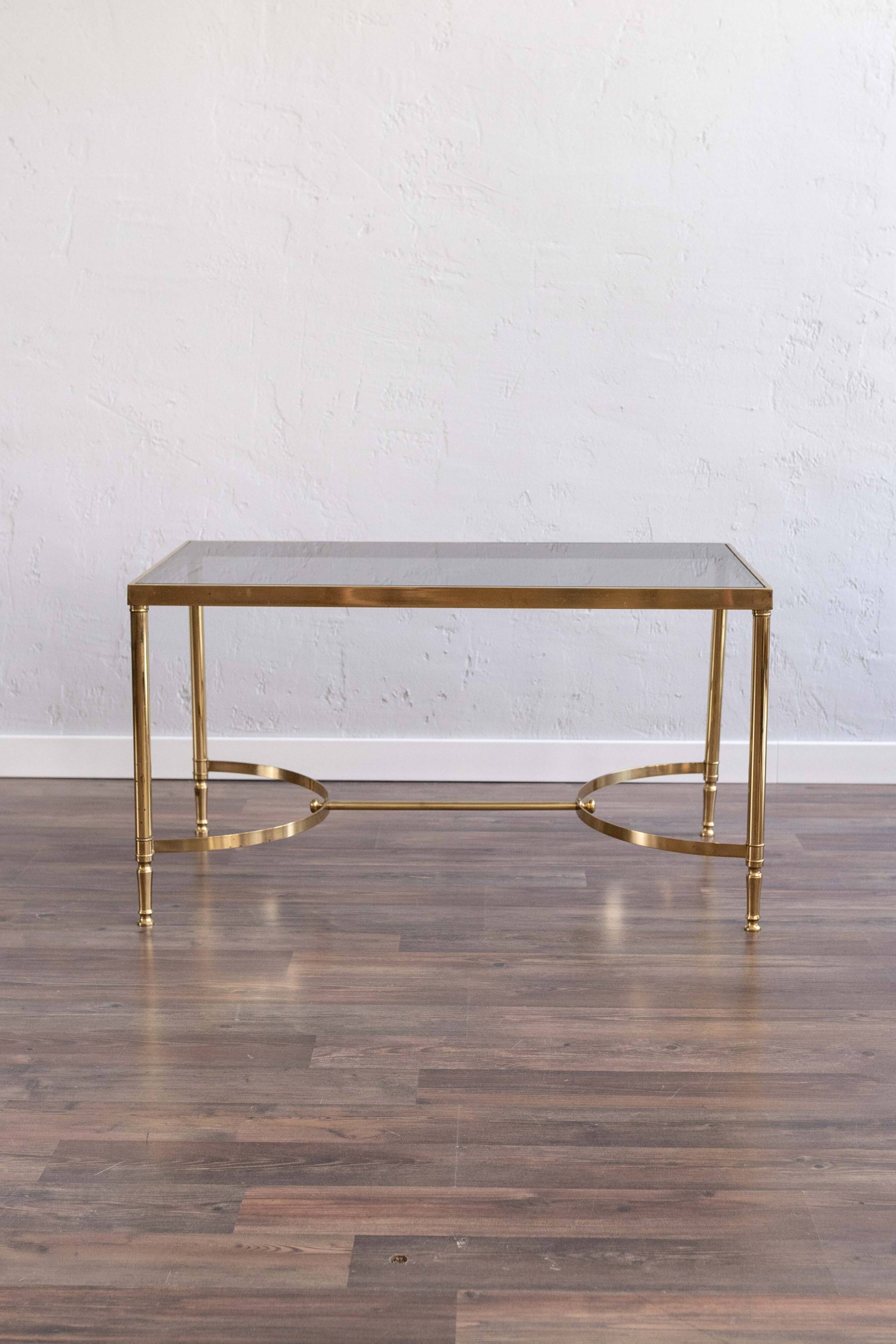 Table basse vintage en laiton fabriquée en France, 1950s