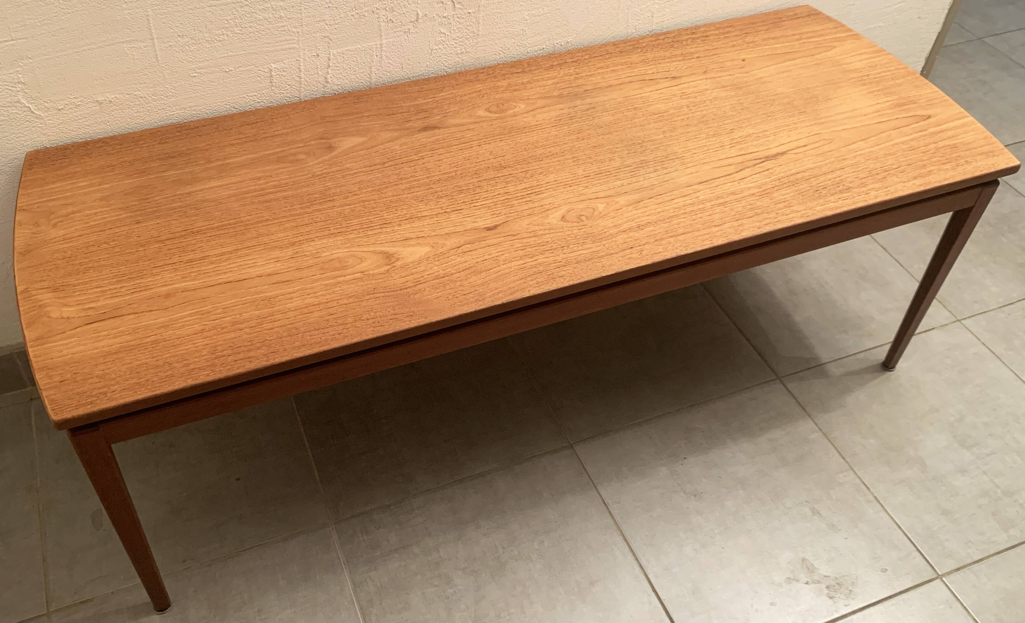 Large Scandinavian teak coffee table from the 60s