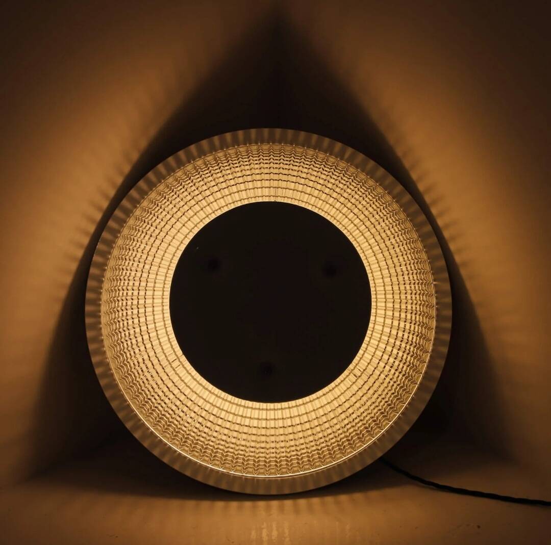 Black holophane wall light