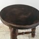 Tabouret en bois tourné tripode vintage