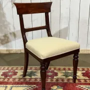 Set of 2 armchairs and 6 English mahogany chairs from the 1950s.