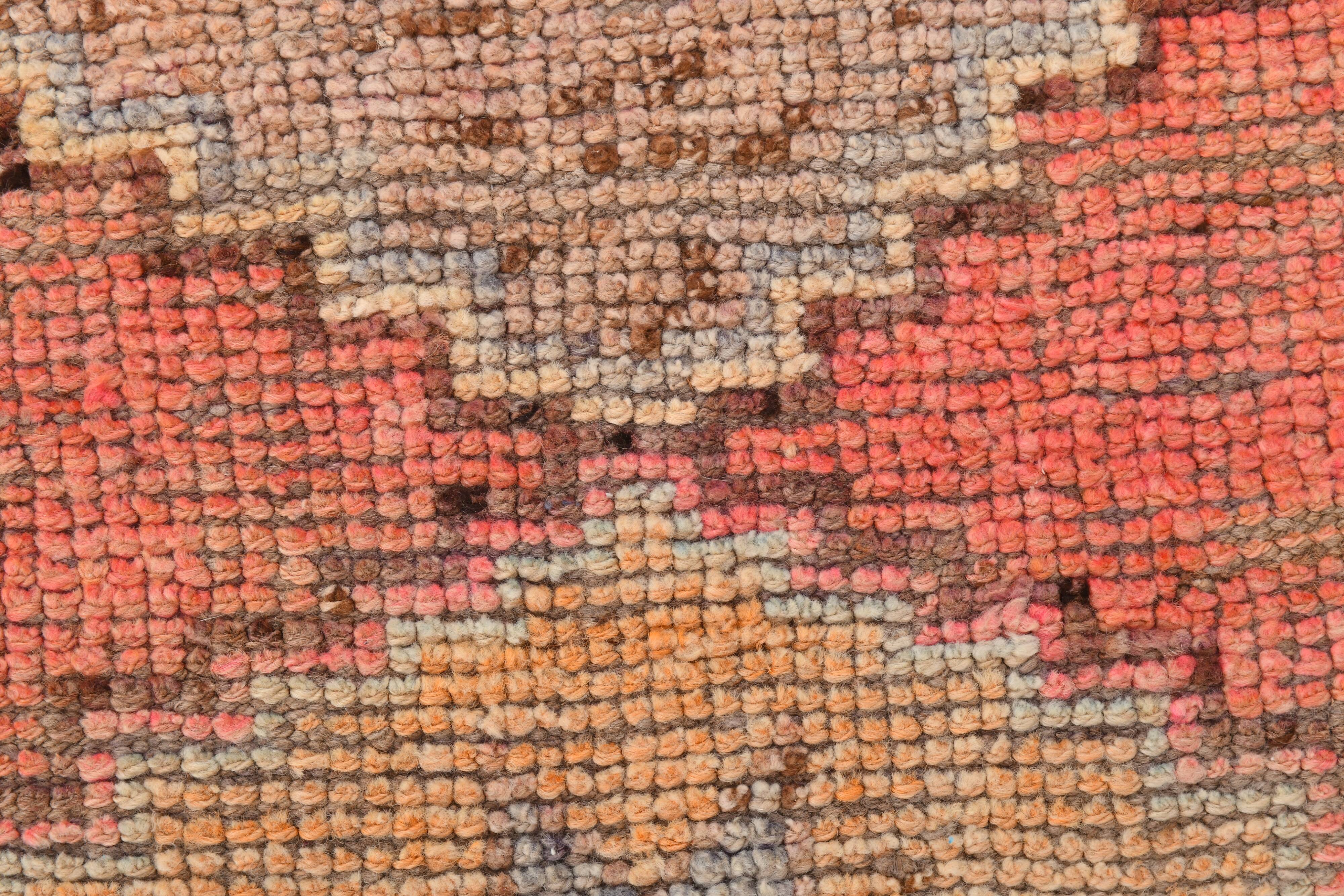 Tapis de couloir oriental vintage rose