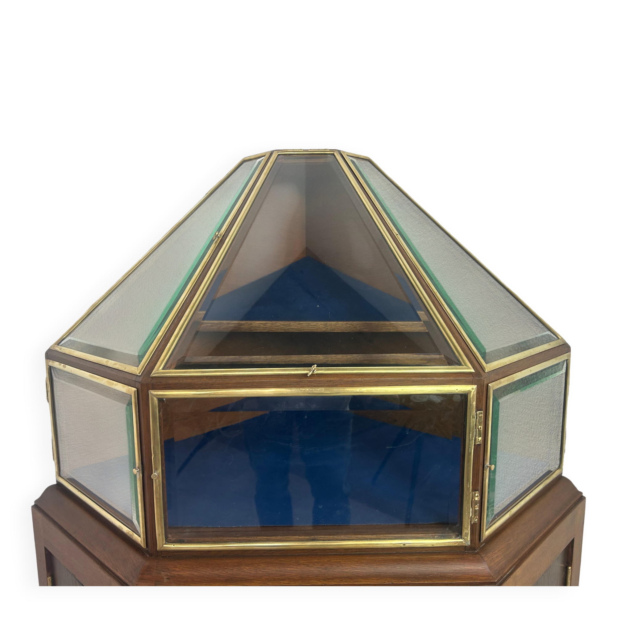 Vitrine d'exposition pour bijoux art nouveau pyramidale d'angle