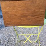 Furniture to lay or hang in oak