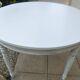 Round cherry wood table extendable to 210 cm without its extensions, completely refurbished.