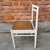 Chaise de salle à manger vintage stol kamnik : bois de hêtre blanc, assise en cuir marron