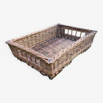 Old wicker baker's basket