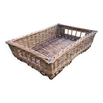 Old wicker baker's basket