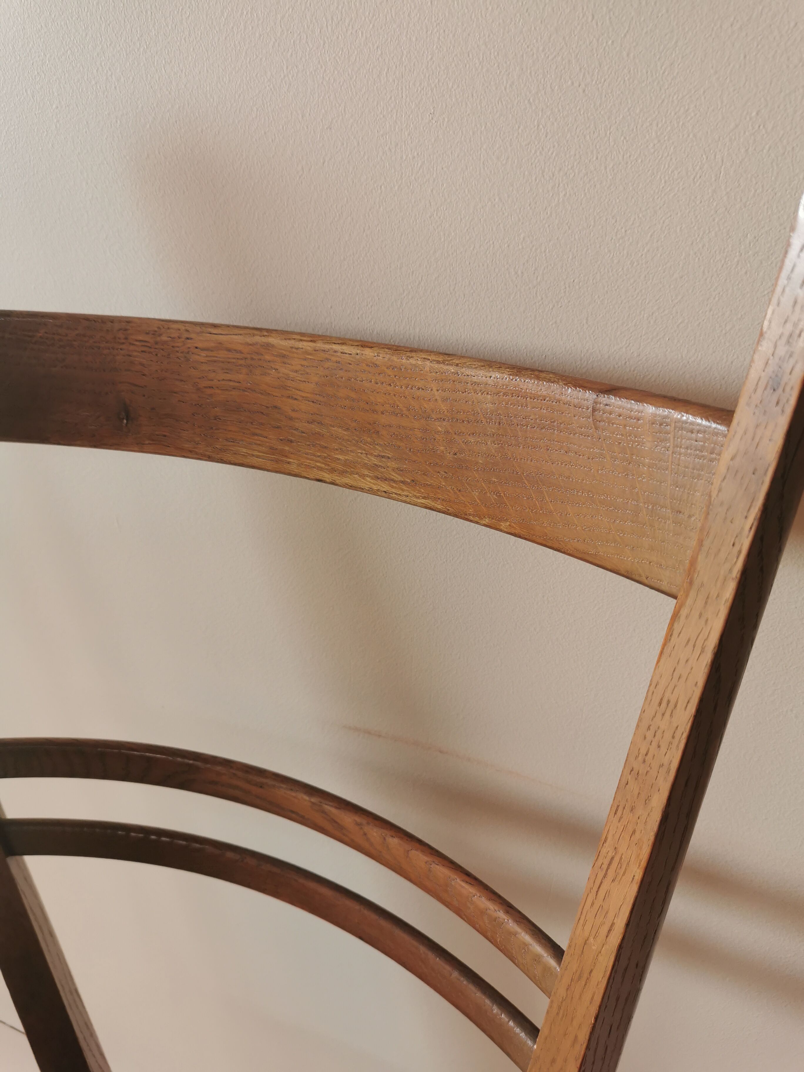 Lot of 6 Italian oak chairs from the 60s