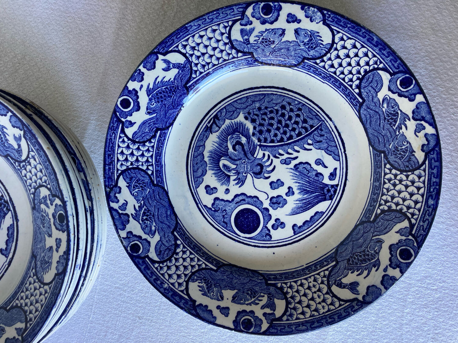 16 table plates Longwy, Fish model