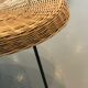 Table d'appoint en osier tresse