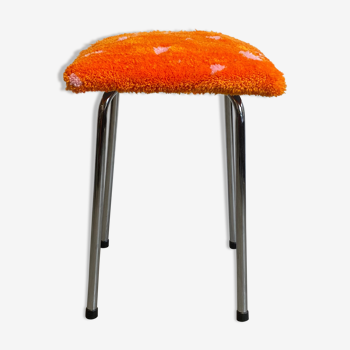 Hand-tufted stool
