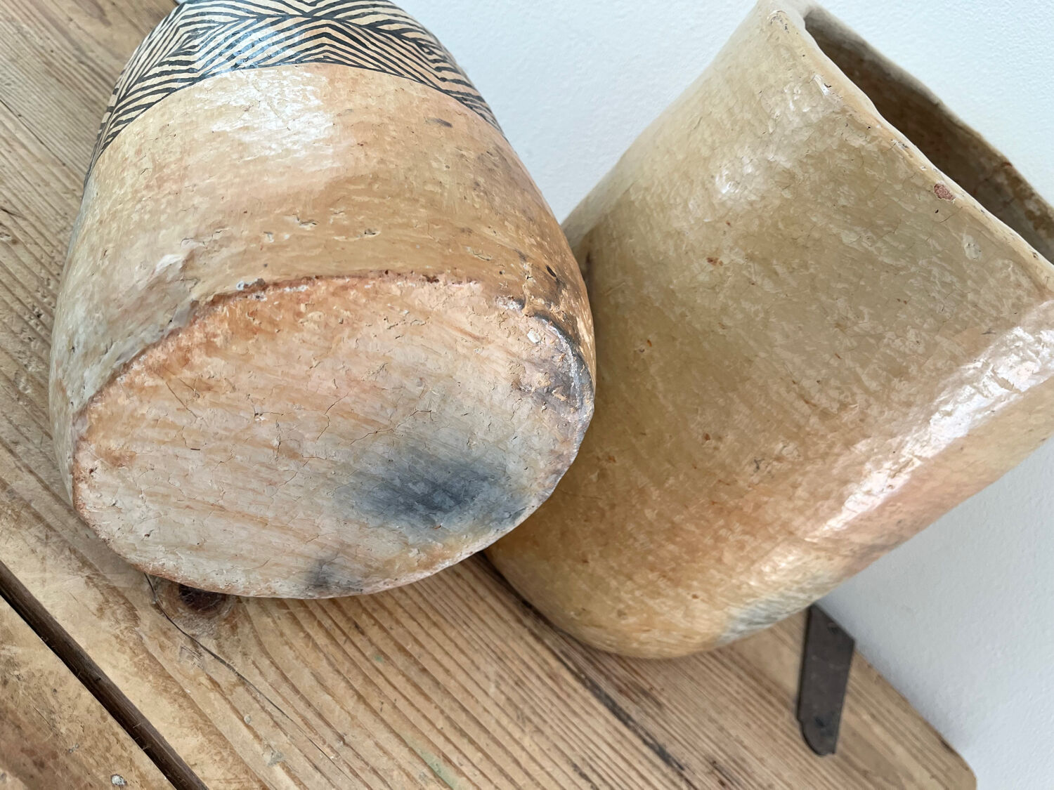 Sejnane terracotta vase