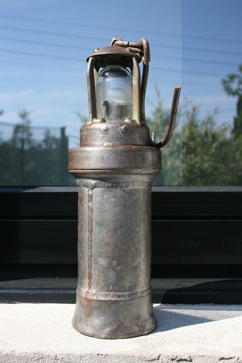 Lampe de mineur en métal