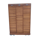 Triple oak curtain binder