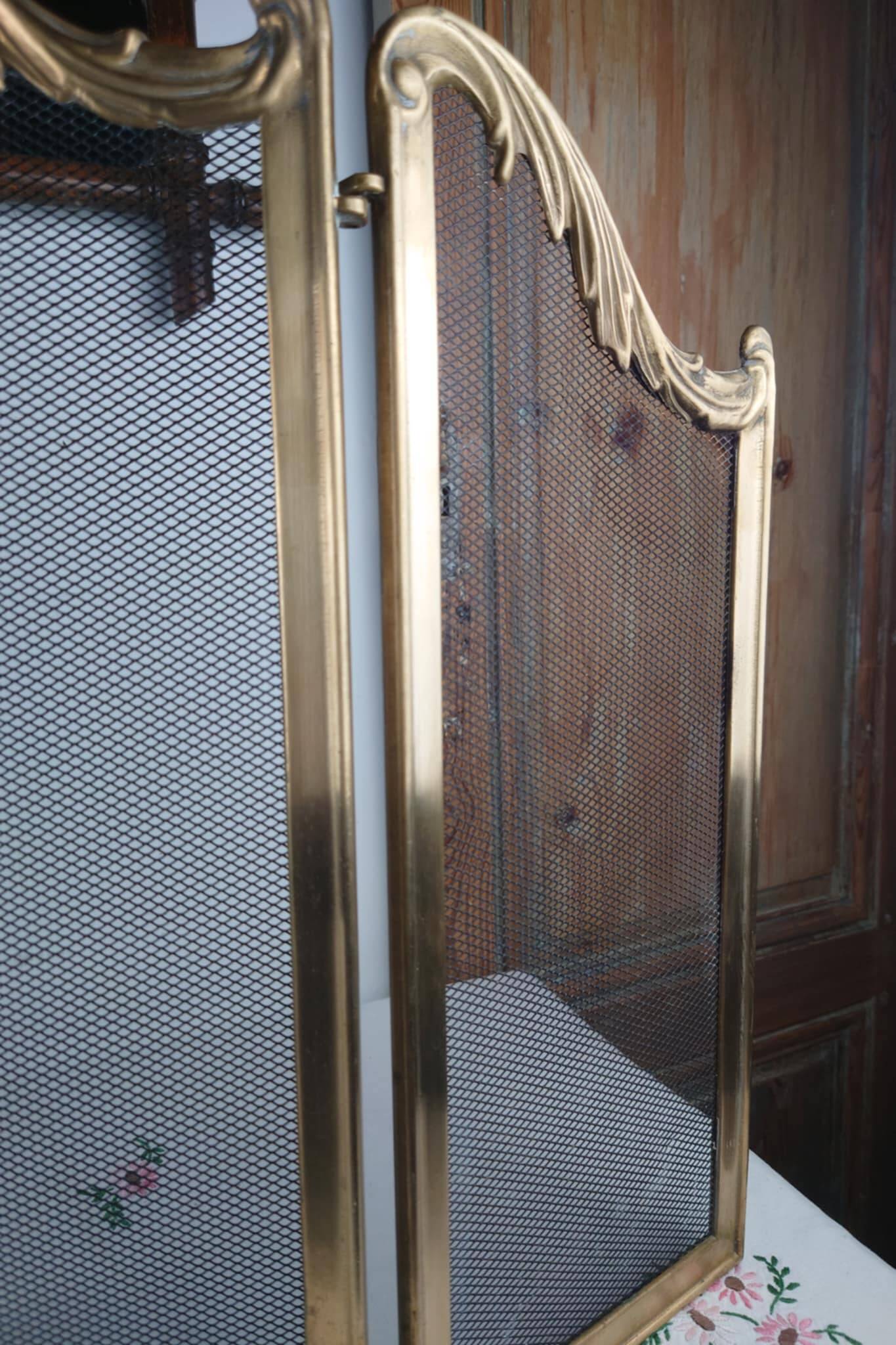 Antique Brass Fire Screen, Louis XV Style, L 83 cm / H 55 cm