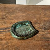 Cendrier en céramique vernissée turquoise et brune en forme de fer à cheval