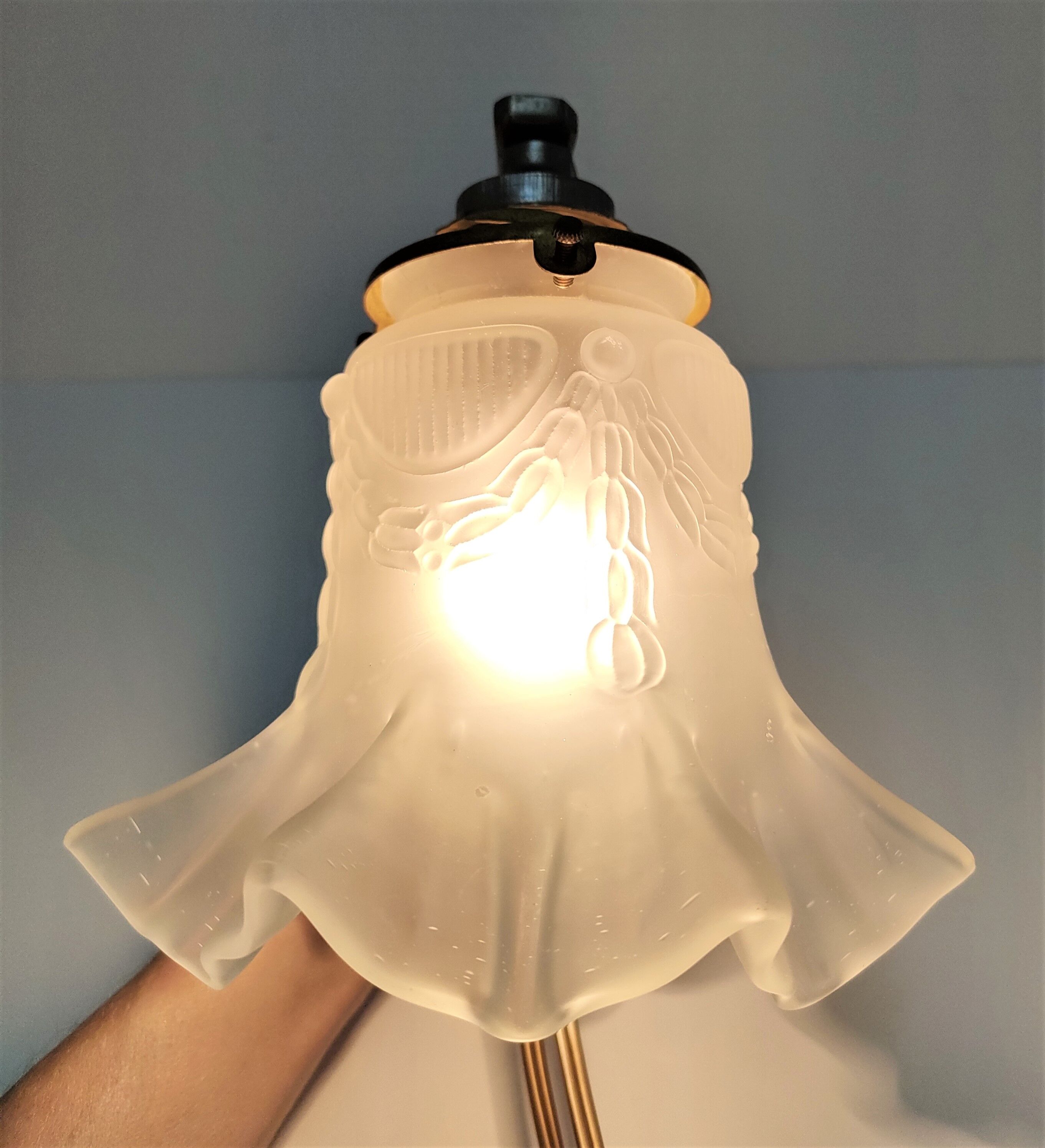 Art Deco wall lamp bronze silver patina and frosted glass