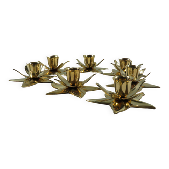Ensemble de 7 bougeoirs en forme de fleur en laiton lourd brillant, 1970-1980