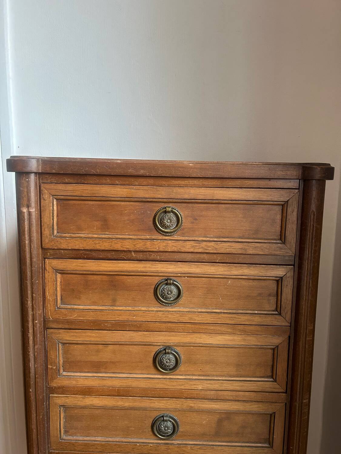 Louis XVI style chest of drawers – 7 drawers – solid wood and brass