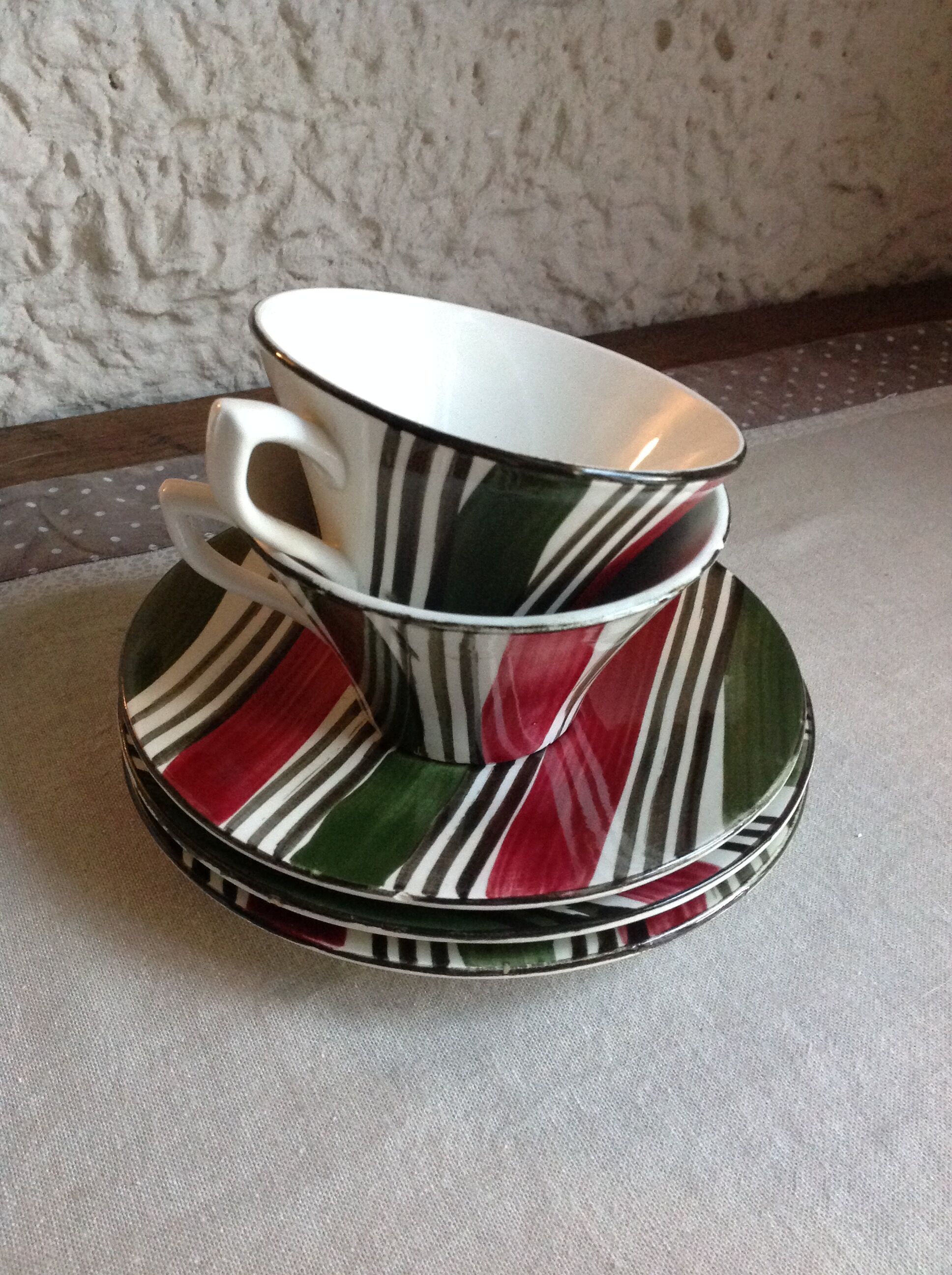 Cups and saucers polychrome Sarreguemines decoration Feria, vintage 30s-50s