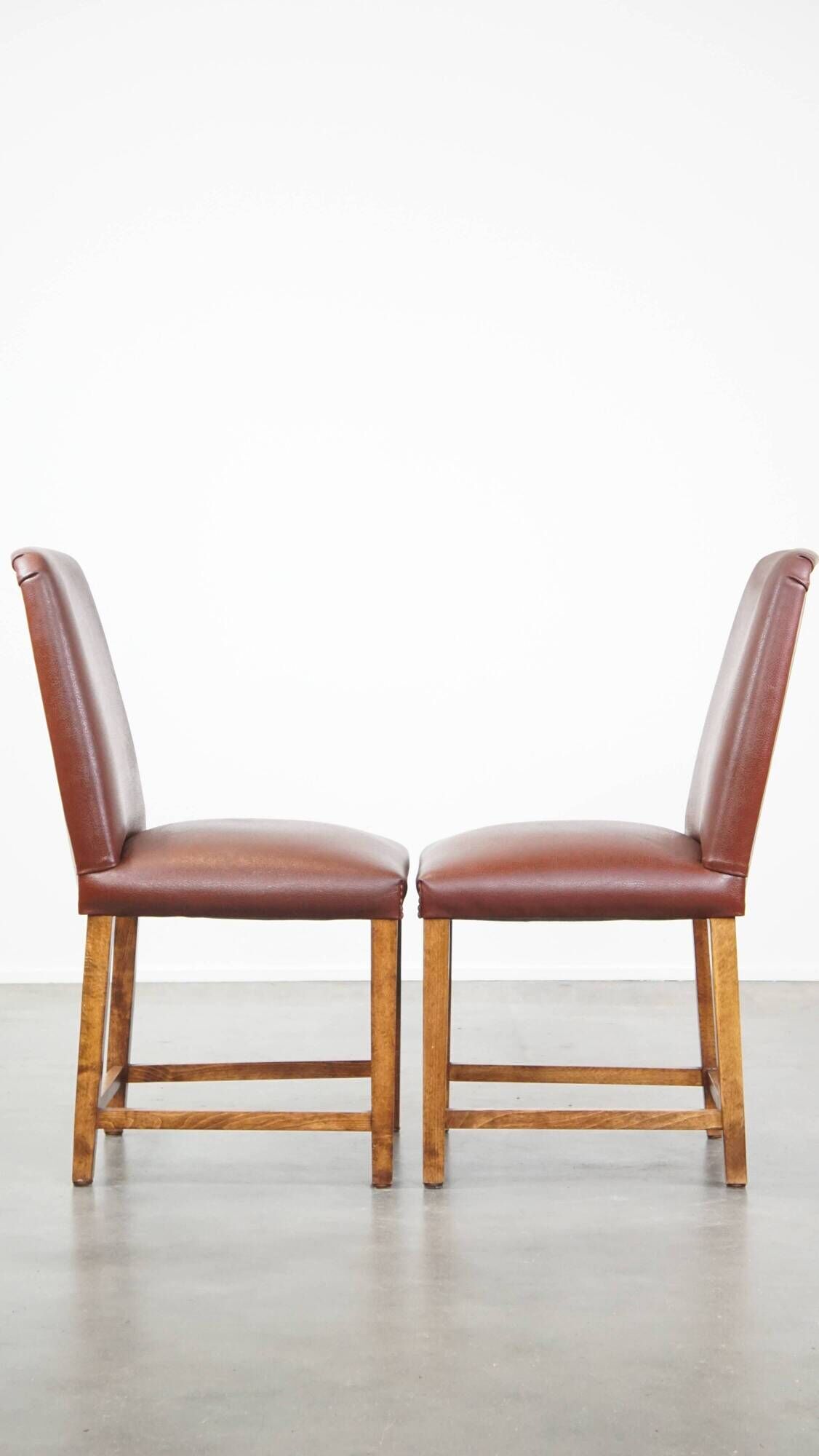 Set of 4 English style dining chairs in cognac-colored leather