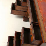 Bureau à piédestal du XIXe siècle