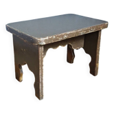 Tabouret mini-banc en bois massif ancien patiné