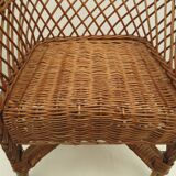 Ancien fauteuil en osier pour enfant