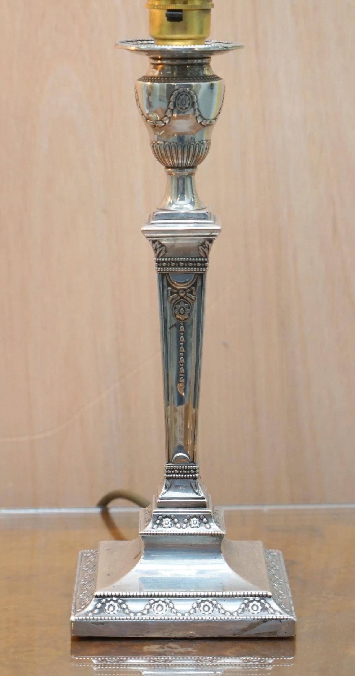 Paire lampes candélabres corinthiennes argent sterling James Bembridge 1879