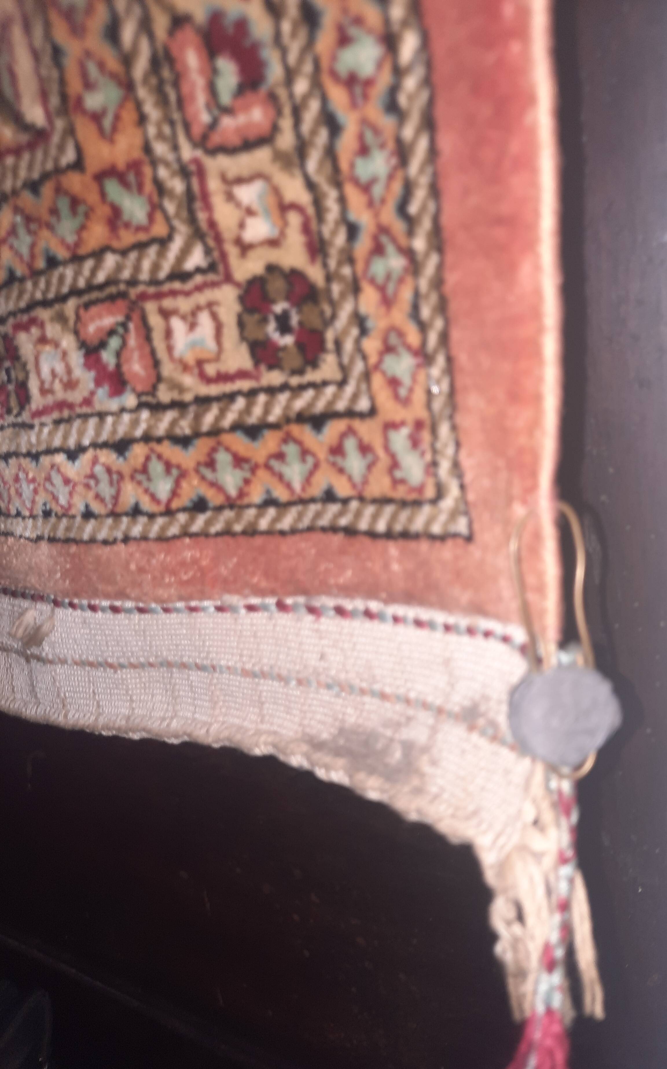 Fine wool and silk carpet