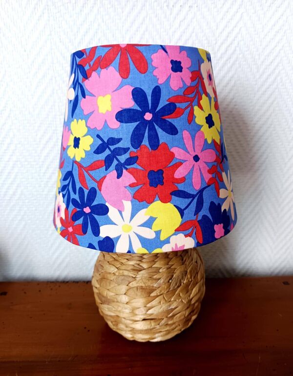 Paire de lampes osier et abats-jour 1970 sur mesure