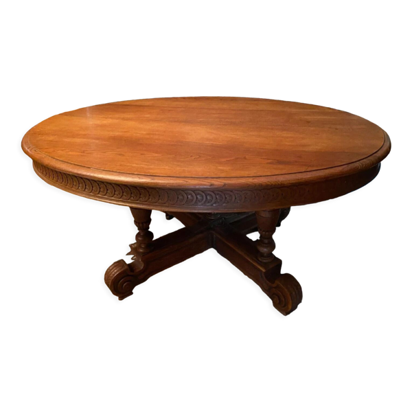 Table ovale XIXe en chêne blond massif sculpté de style Louis XIII