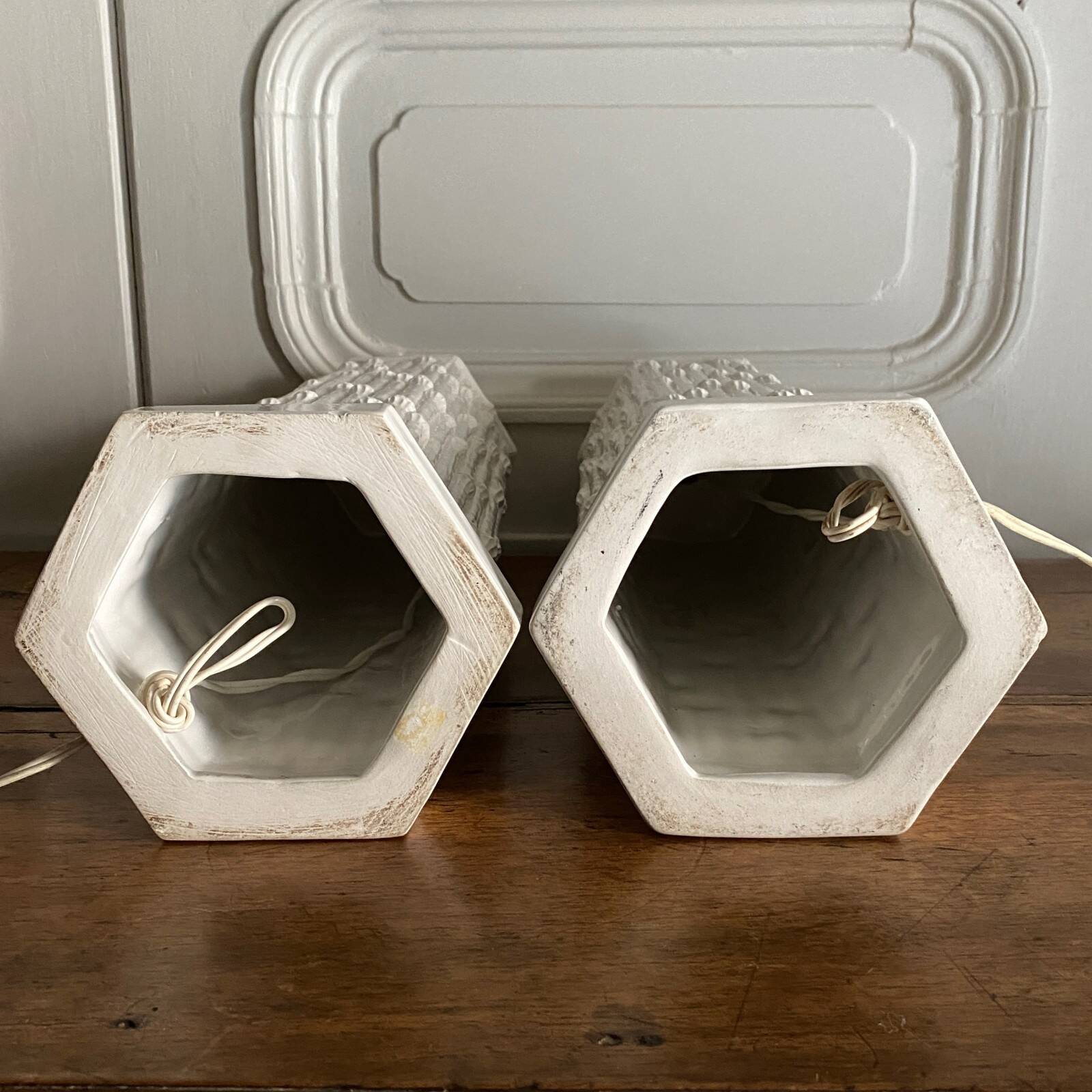 Paire de lampes Hollywood Regency en céramique imitation bambou XXe