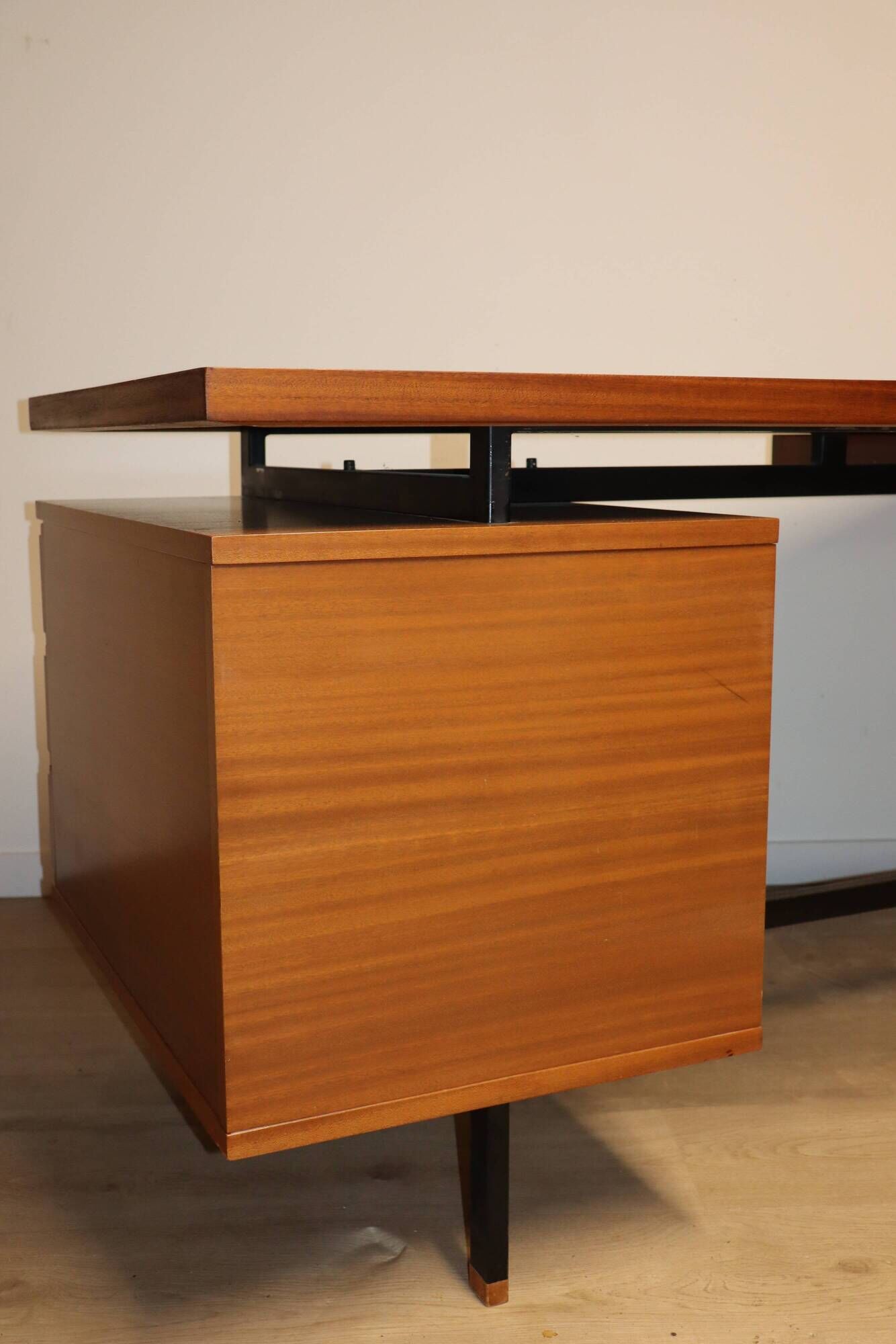 Vintage mahogany desk by Pierre Guariche edition Minvielle, 1960