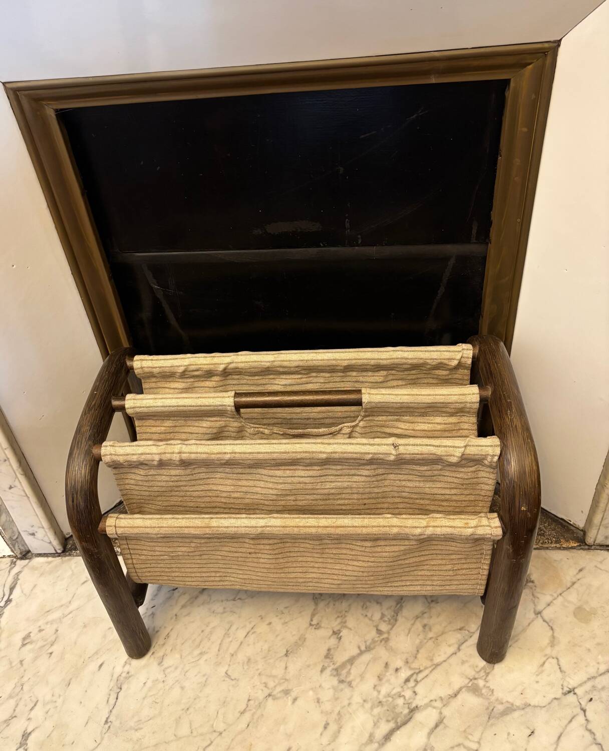 Vintage 70s wooden magazine rack