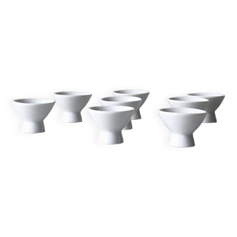 Set of 8 porcelain shells