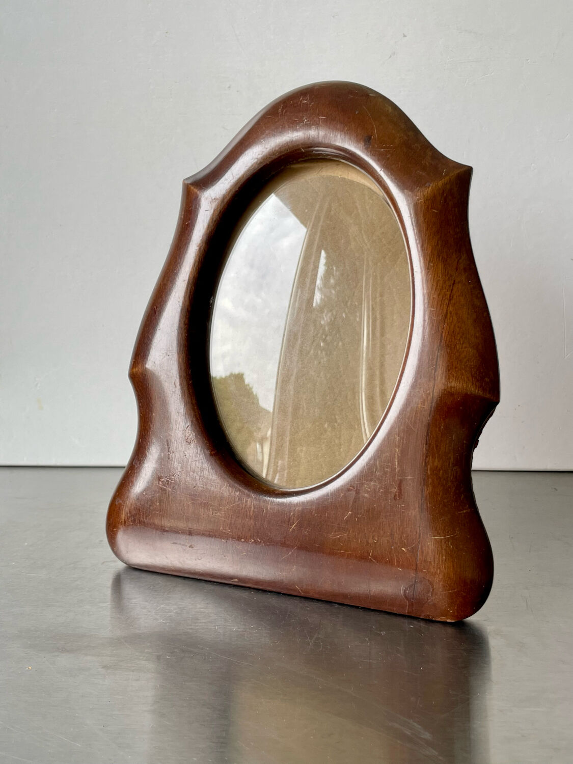 Antique  art deco mahogany wooden frame measurements 21.5 cm x 17 cm  convex glass