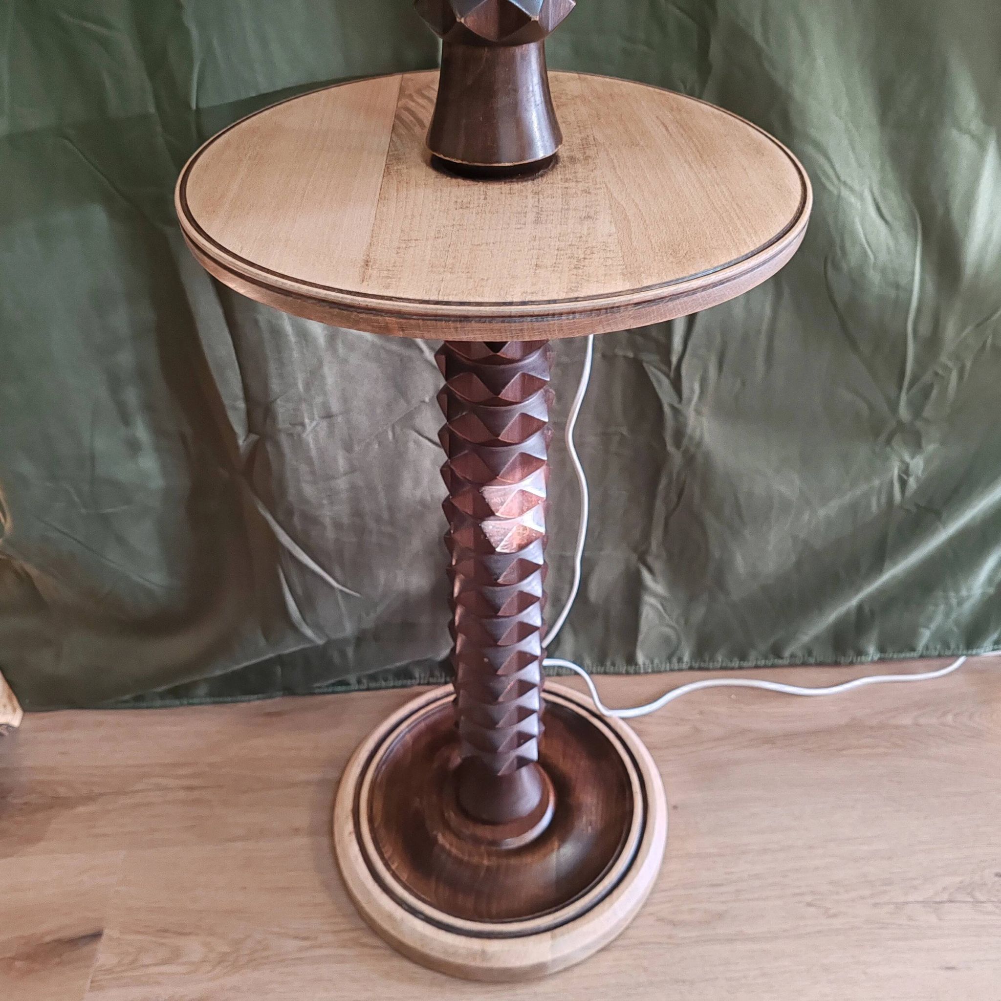 Floor lamp