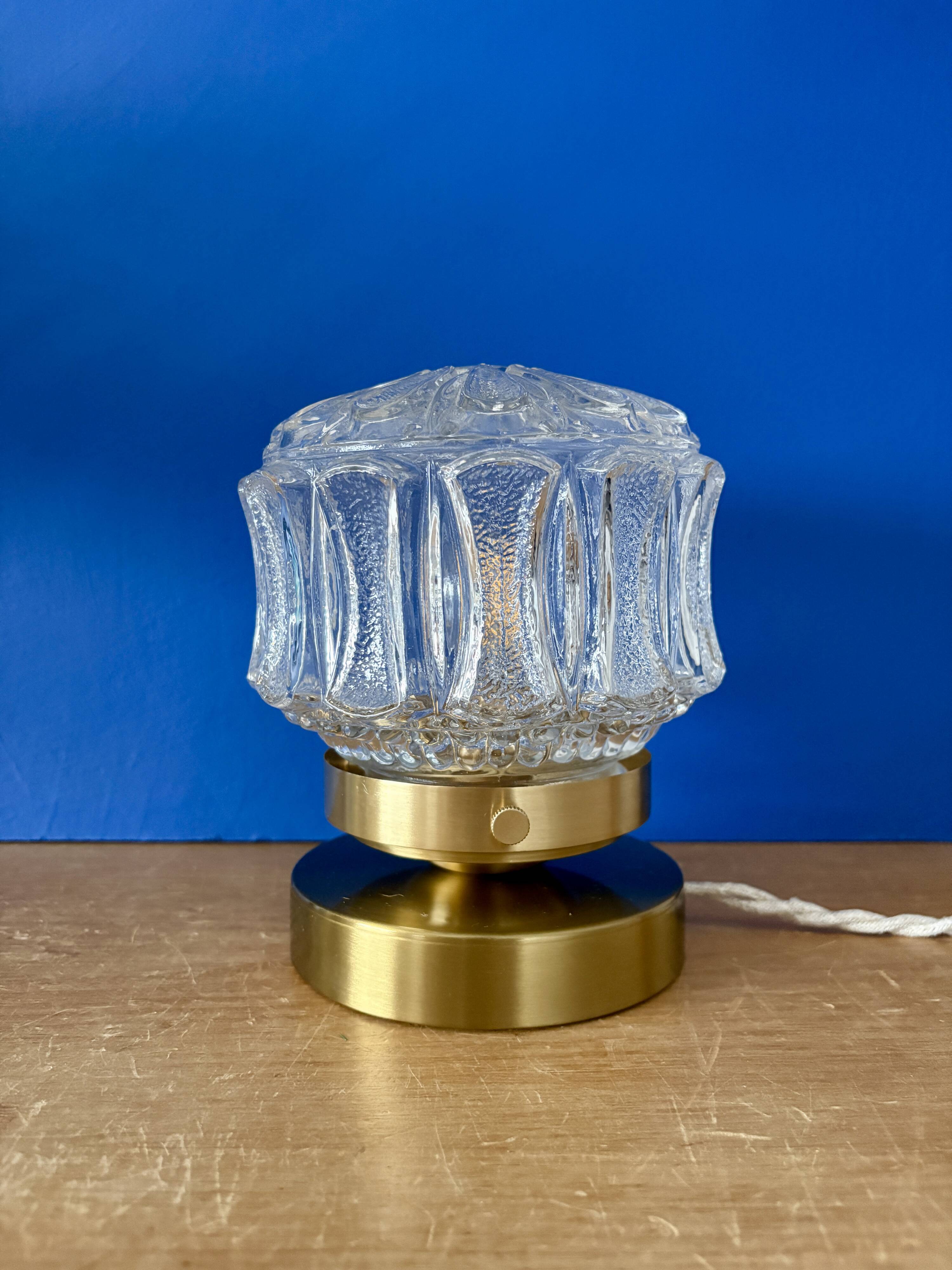 Vintage globe table lamp in moulded glass