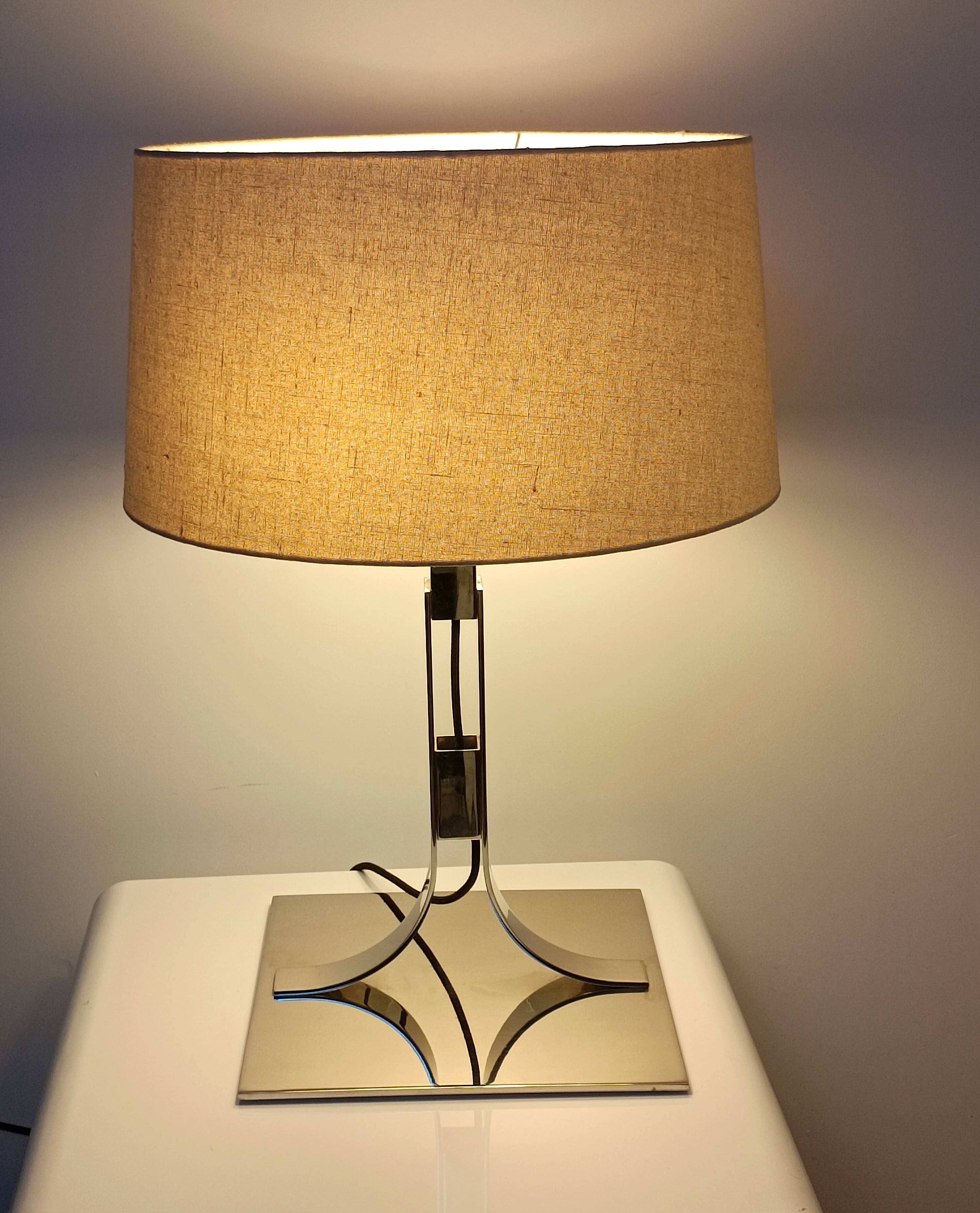 Important Bach lamp by F. Correa and A. Mila for Santa & Cole 1970s