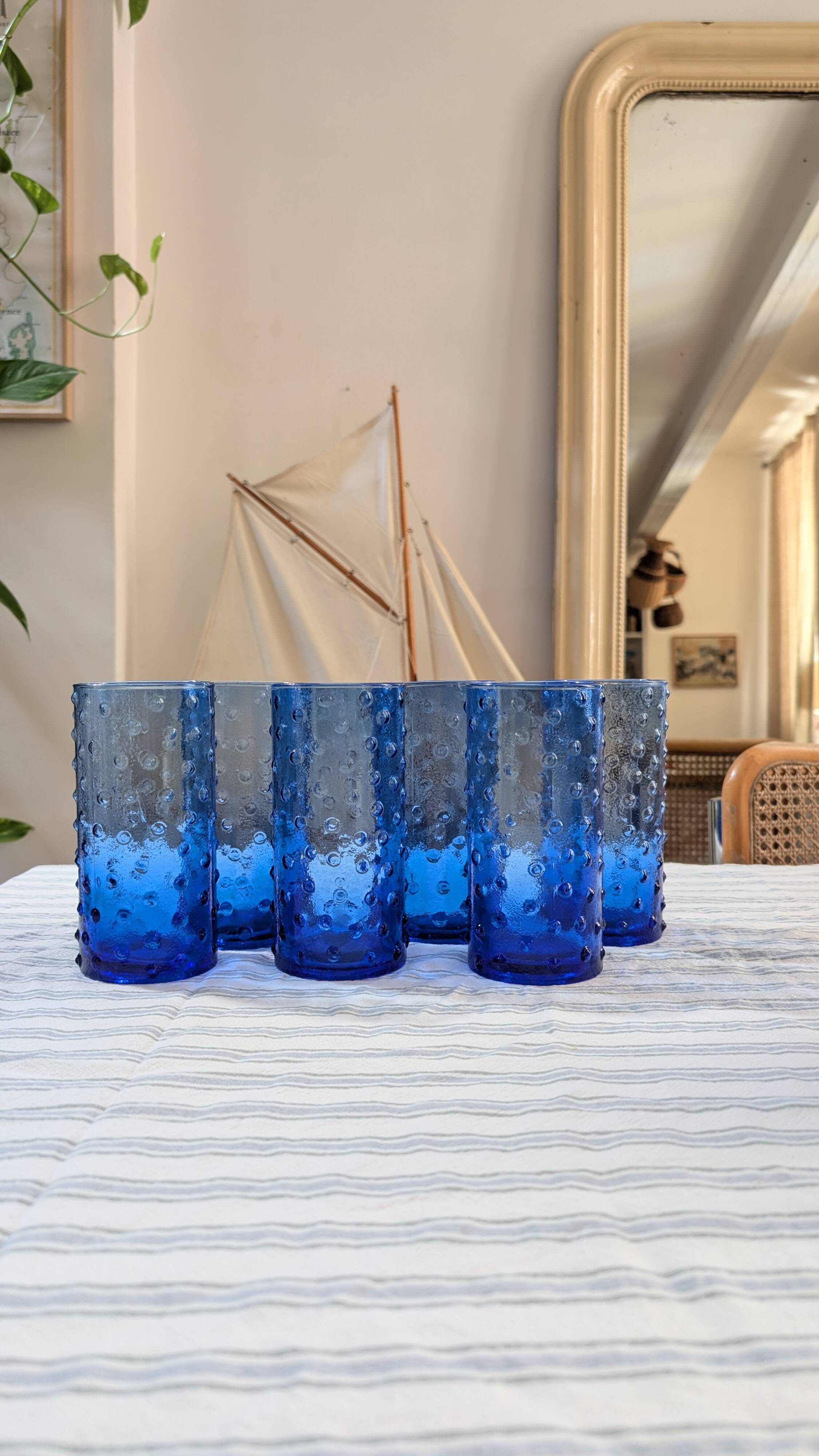 Service of blue blown glass lemonade, dotted pattern.