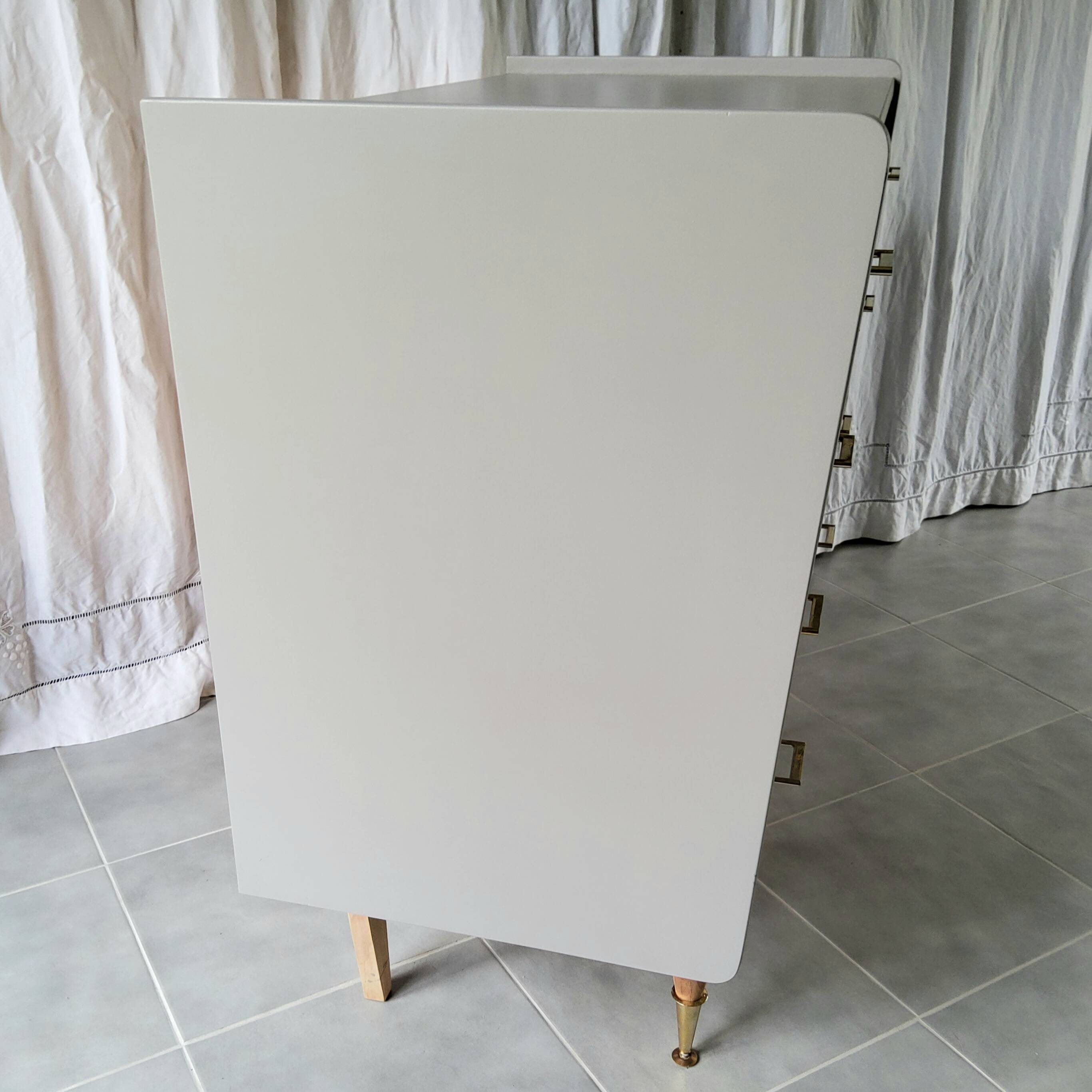 60s chest of drawers