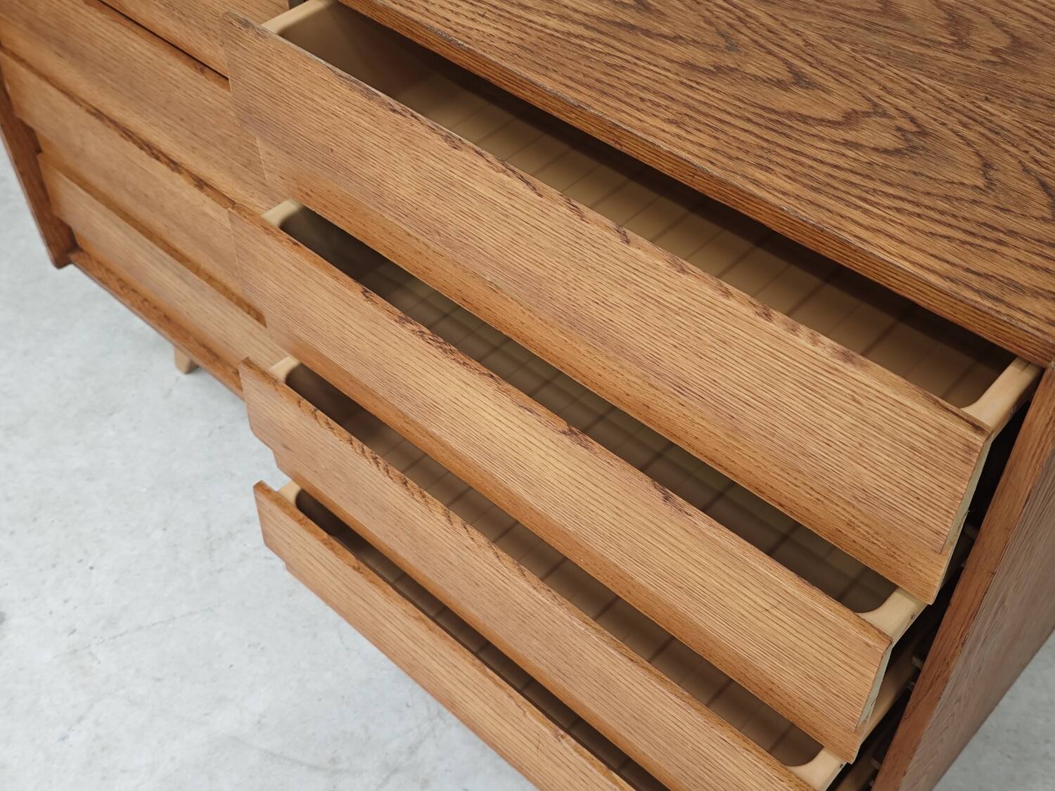 U-453 dub chest of drawers by Jiri Jiroutek for Interier Praha 1960