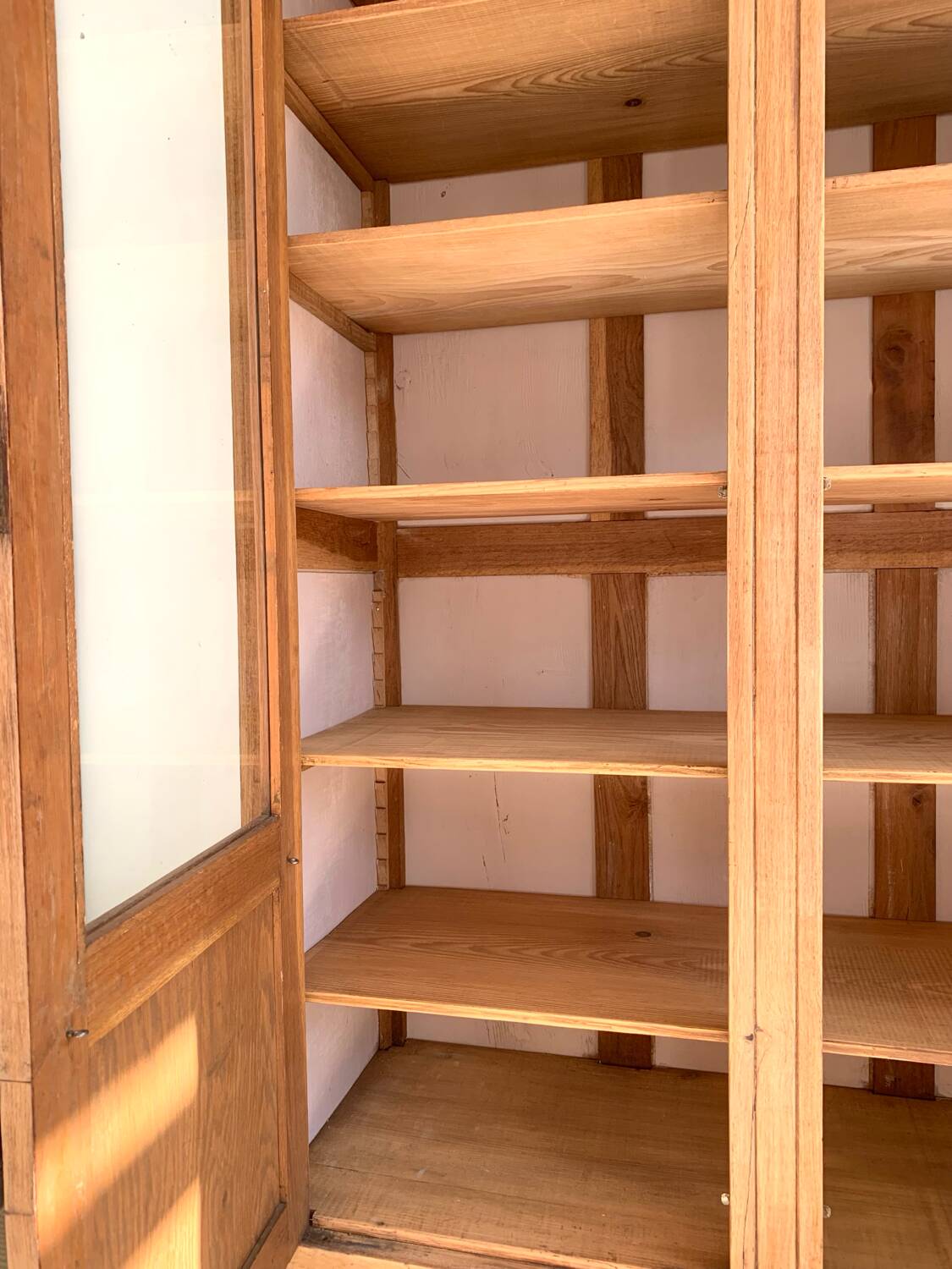 Art Deco glass cabinet