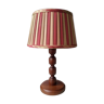 Lampe de table vintage en bois avec abat-jour en tissu plissé 1970